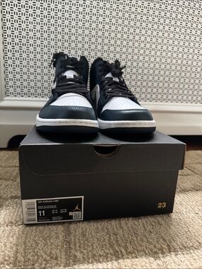 Men's Air Jordan 1 Mid Armory Navy sneakers
